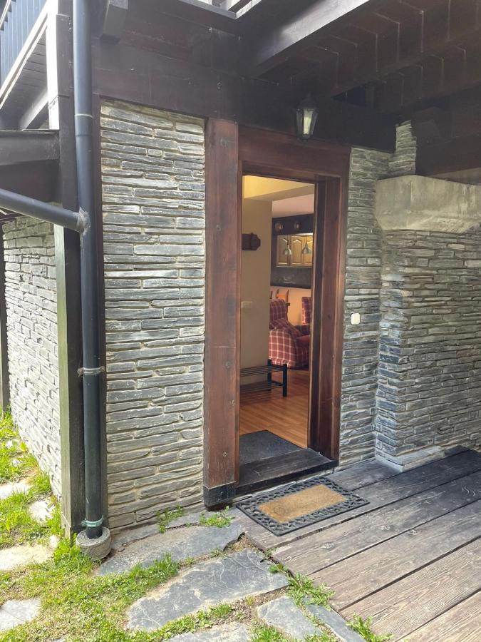 Apartmán Precioso Y Acogedor Cerca De Pistas By Renttarter Incles Exteriér fotografie