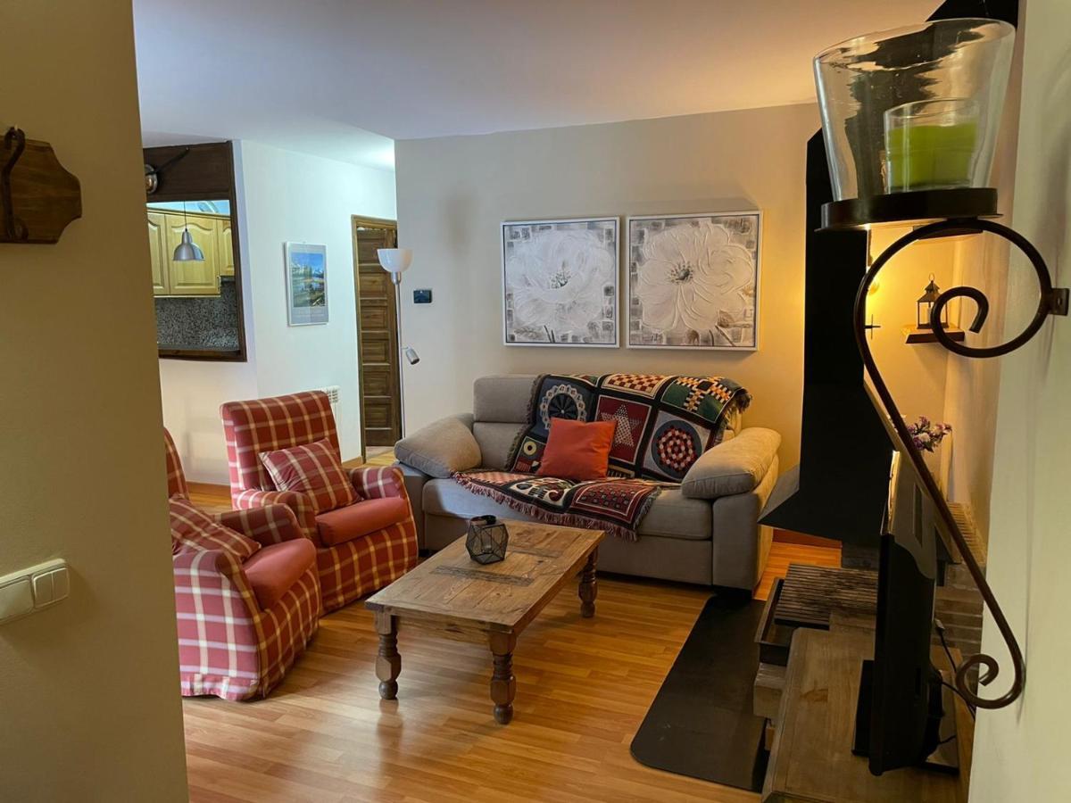 Apartmán Precioso Y Acogedor Cerca De Pistas By Renttarter Incles Exteriér fotografie