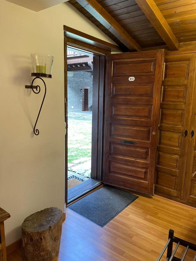 Apartmán Precioso Y Acogedor Cerca De Pistas By Renttarter Incles Exteriér fotografie