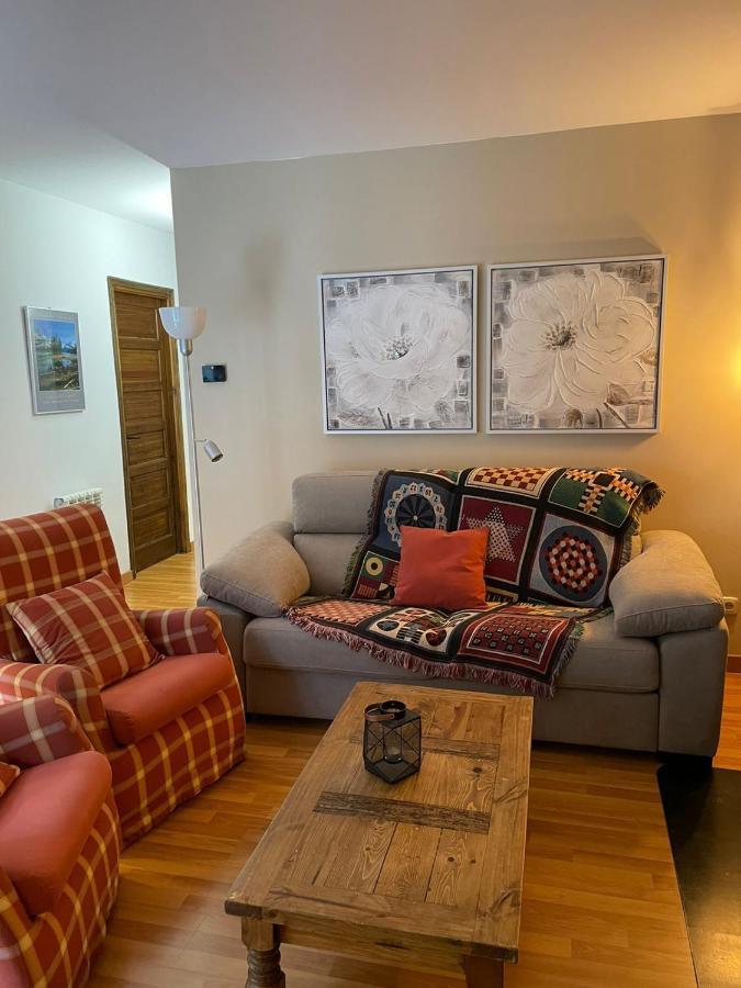 Apartmán Precioso Y Acogedor Cerca De Pistas By Renttarter Incles Exteriér fotografie